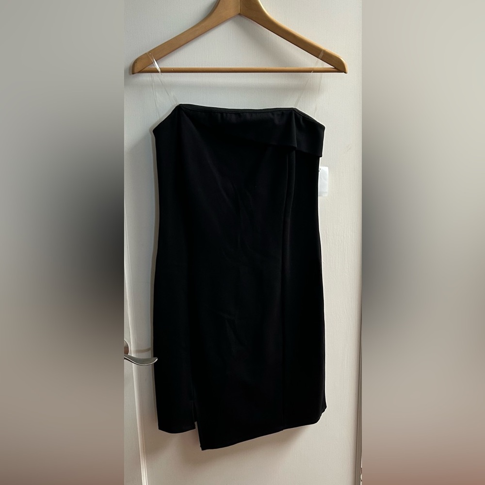 Strapless asymmetric cocktail dress